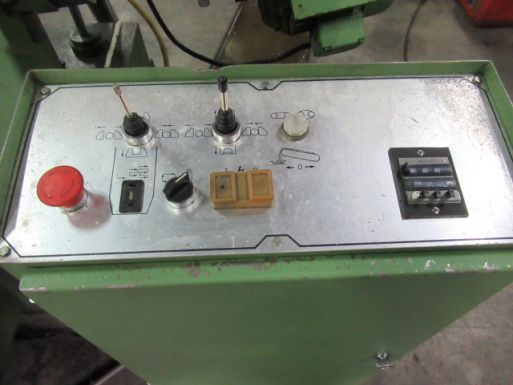 Bandzaag automaat Uniz SC 250-EA - Metaalzaagmachine